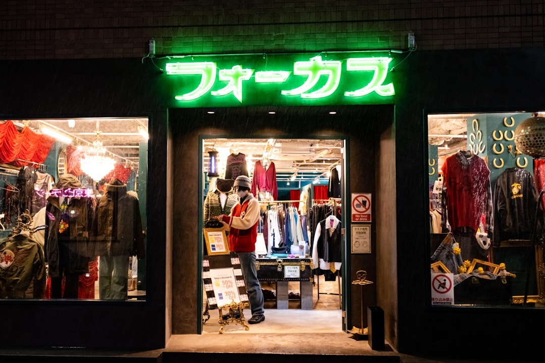 junhashimotoの販売先は店舗形態で選ぶ
